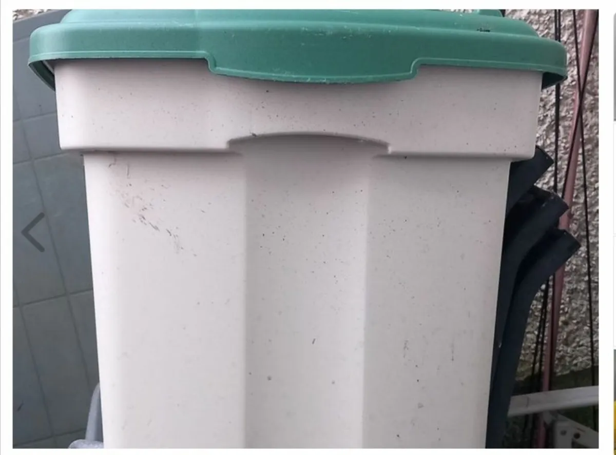 Fuel bunker + dry storage box - Image 4