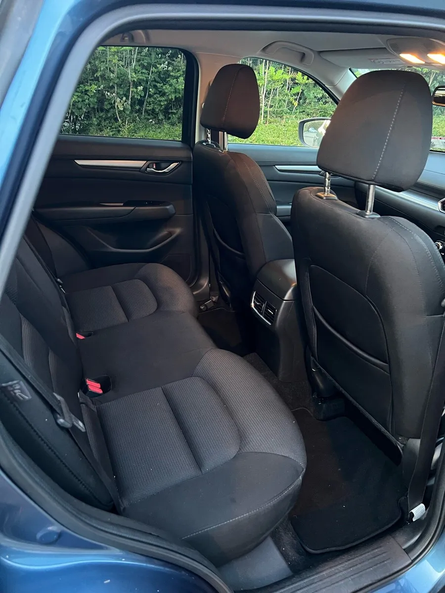 Car - Image 1