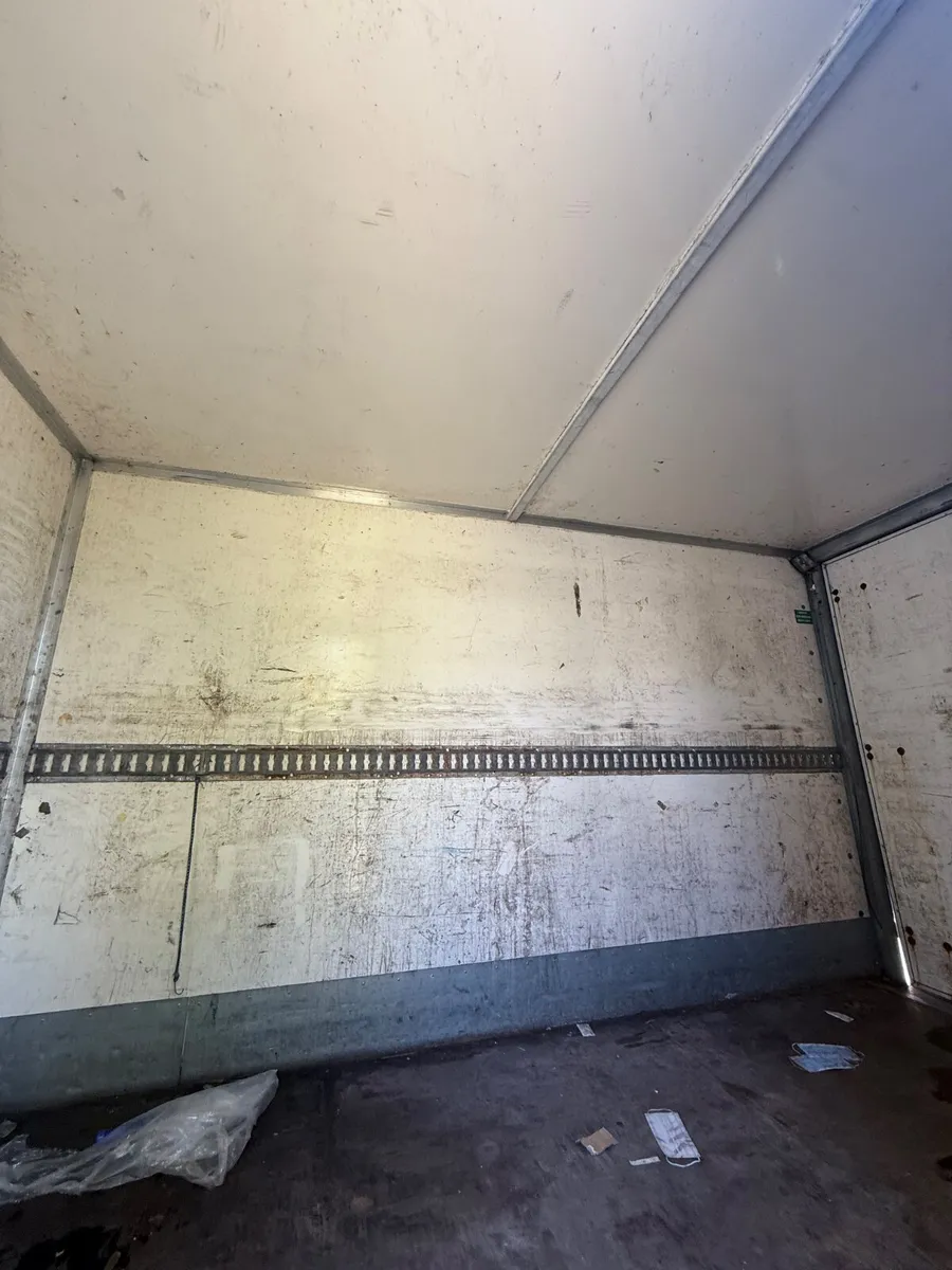 Ford Transit BoxBody 2017 Cvrt7/2026 - Image 4