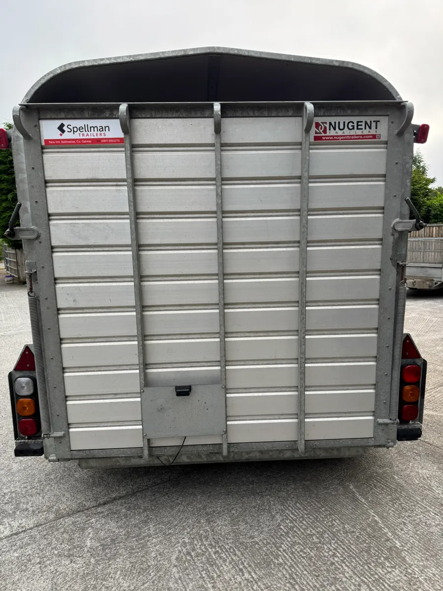 Nugent livestock trailer - Image 2