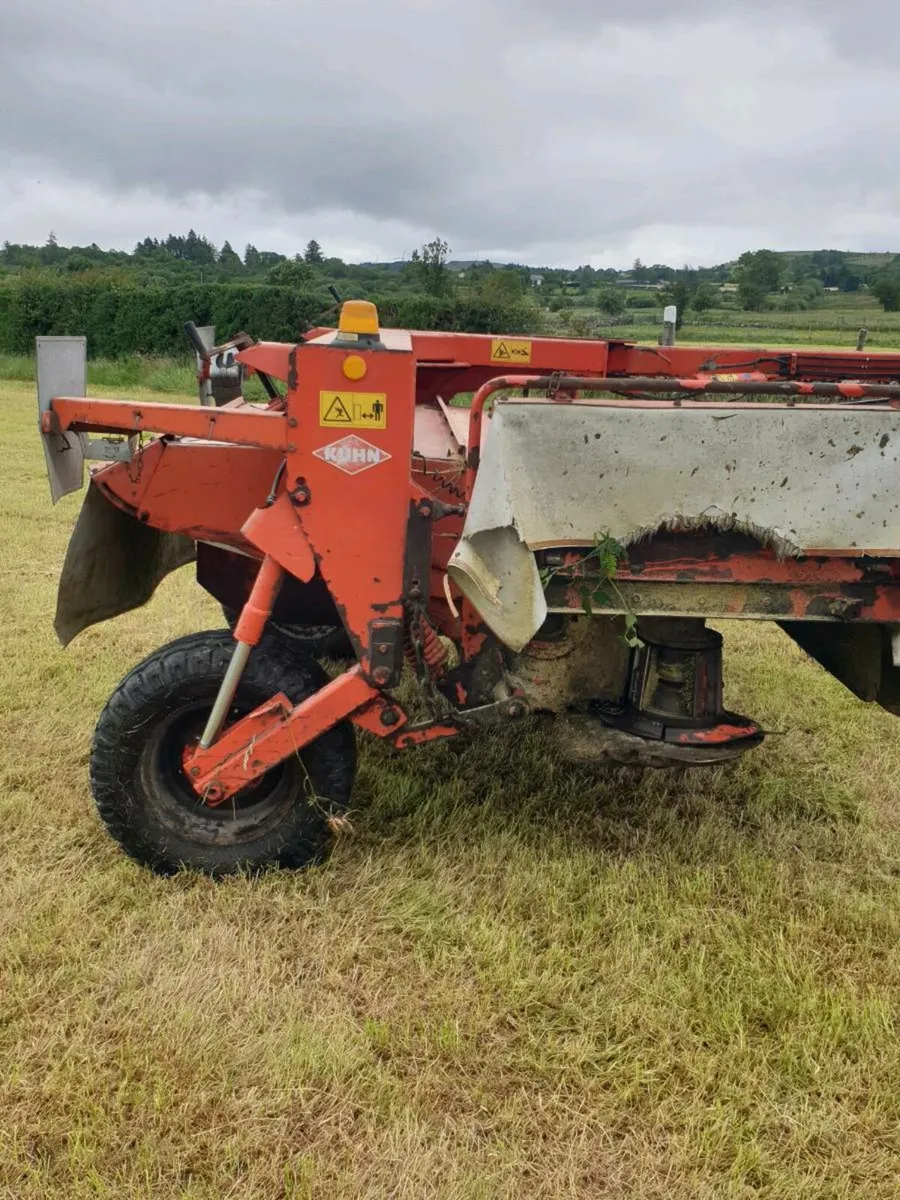 Kuhn 302 mower - Image 3
