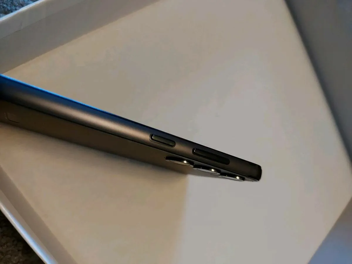 Samsung S23 256gb unlocked - Image 3