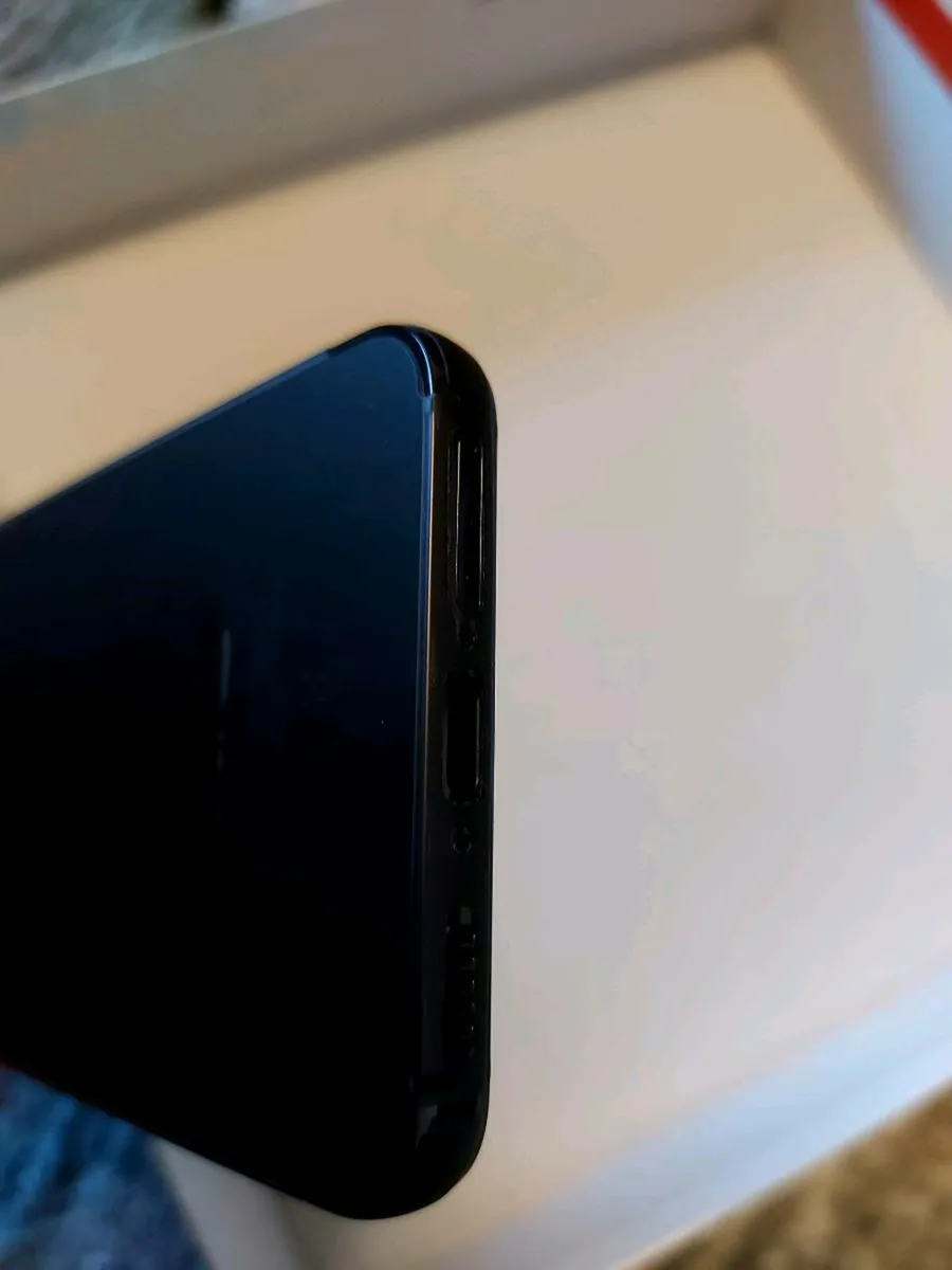 Samsung S23 256gb unlocked - Image 4