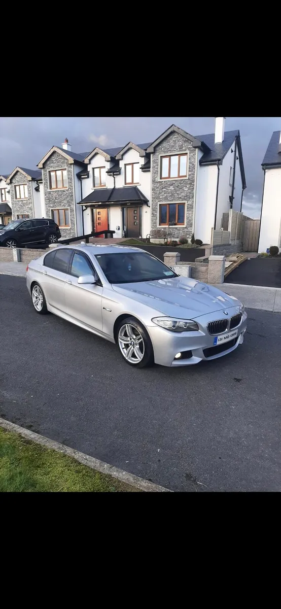 BMW 5 Series - Image 4