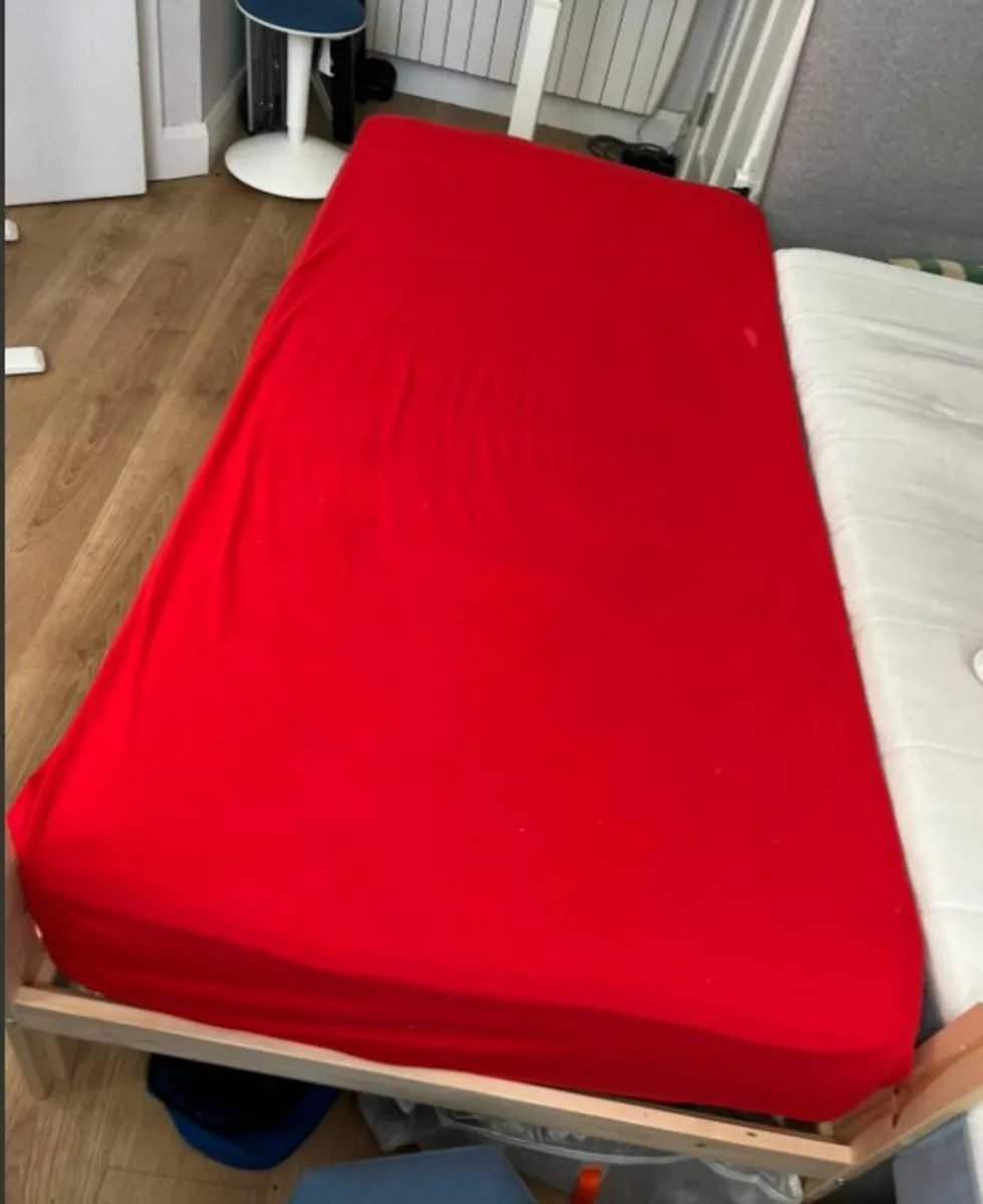 Single Bed & Bed Frame & Duvet & Pillowcase...