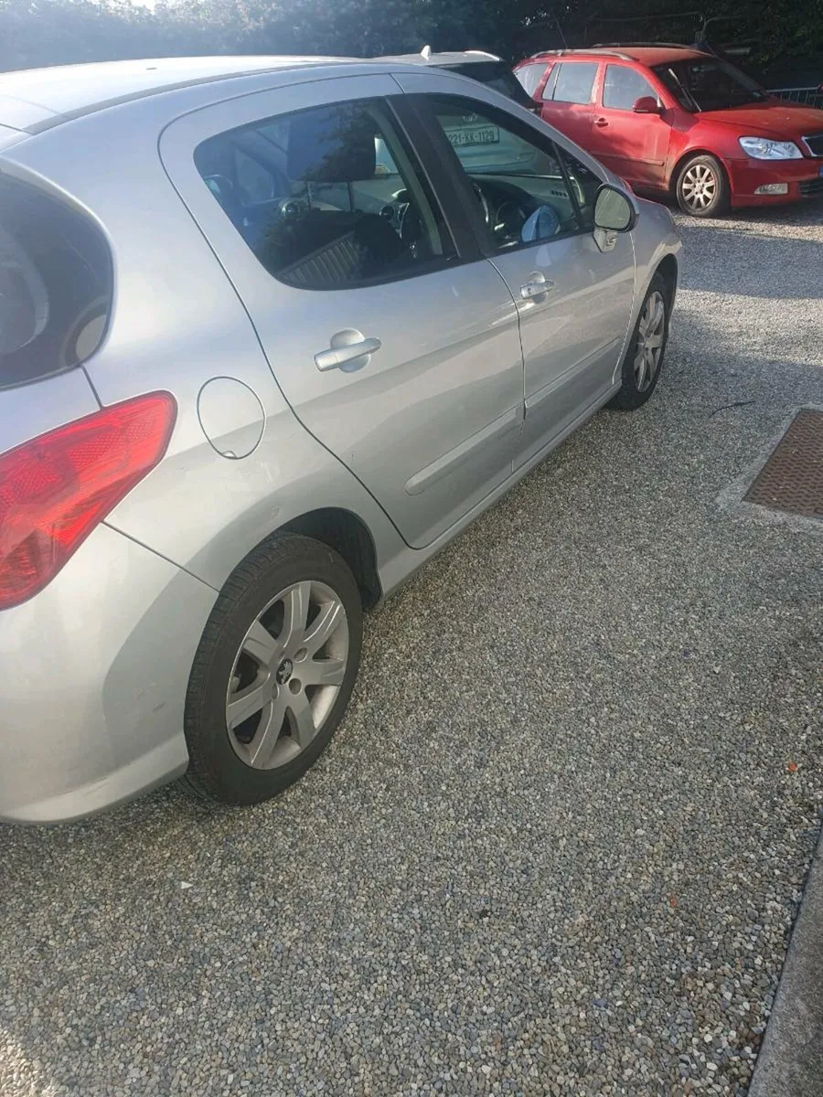 Peugeot 308 - Image 3