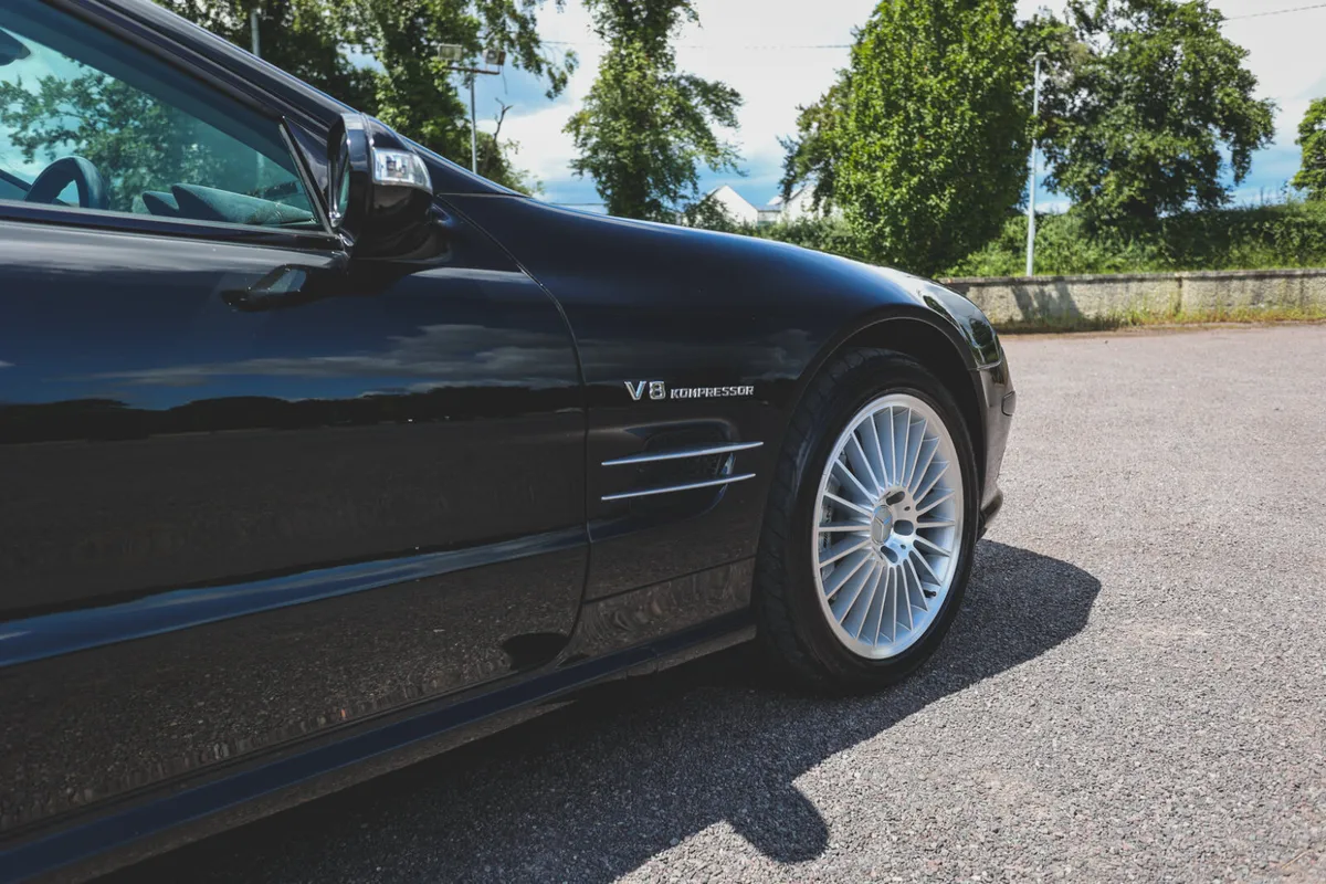 2004 Mercedes-Benz R230 SL55 AMG - Image 3