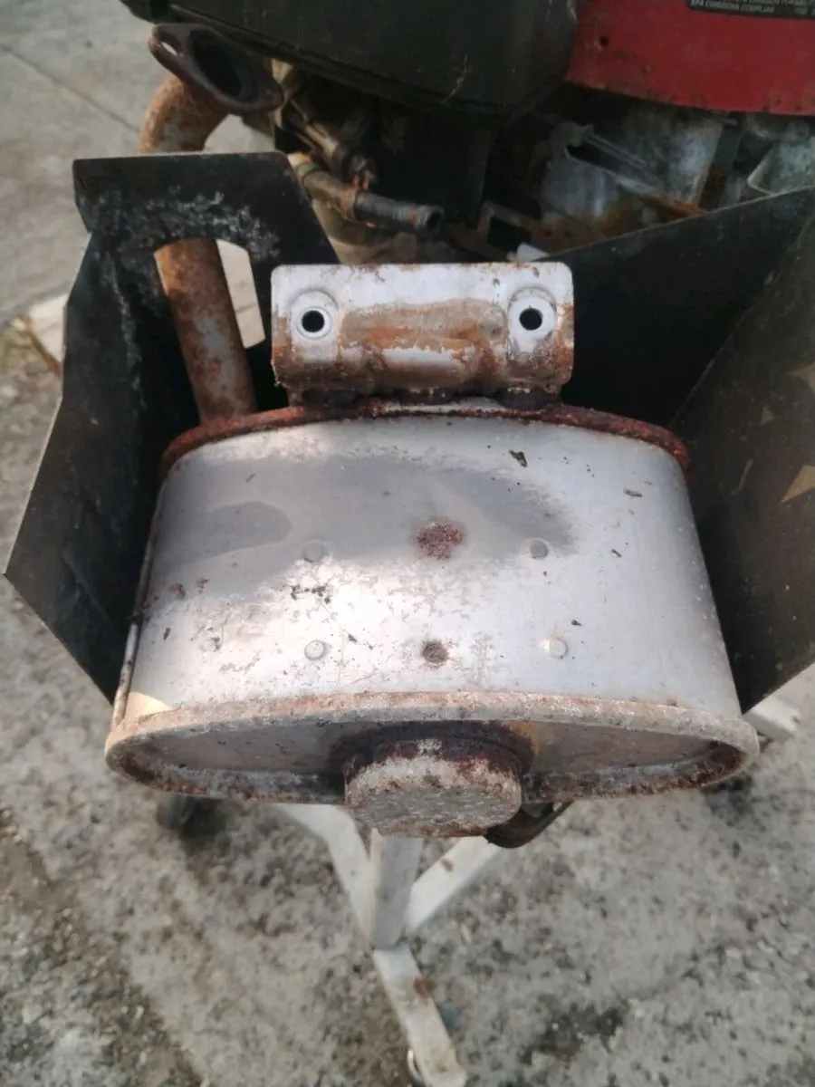 12hp Briggs and Stratton flathead engine - Image 3