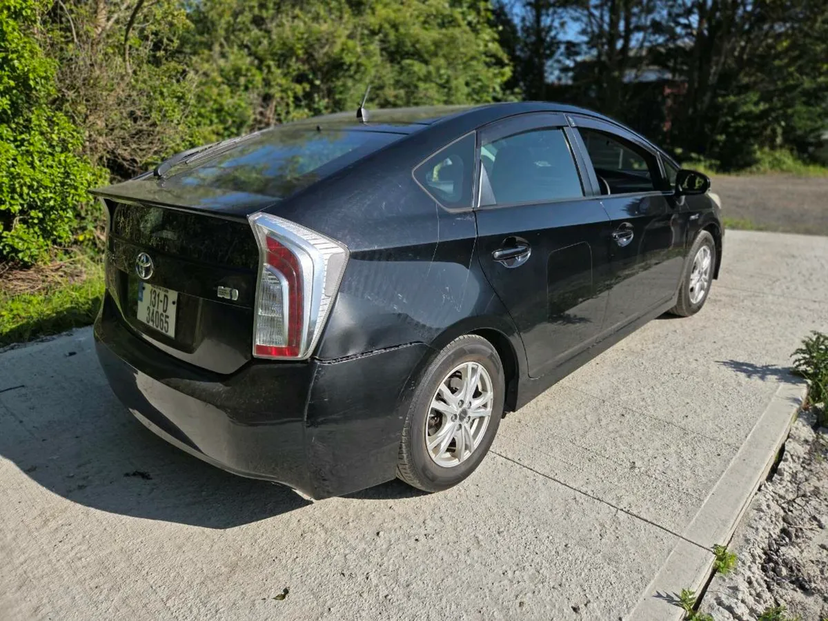 2013 Toyota Prius - Image 3