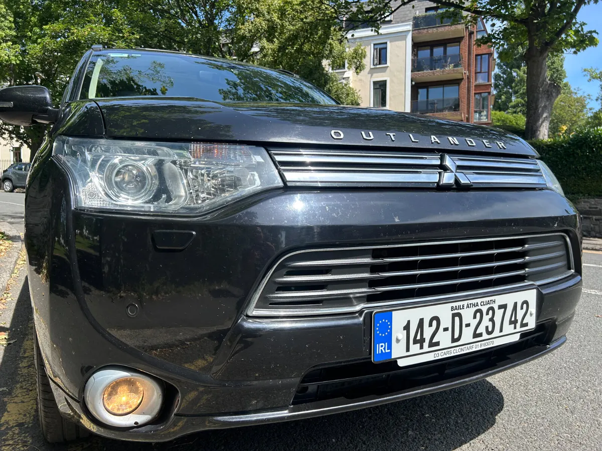 2014 MITSUBISHI OUTLANDER HYBRID PARKING CAMERA - Image 3