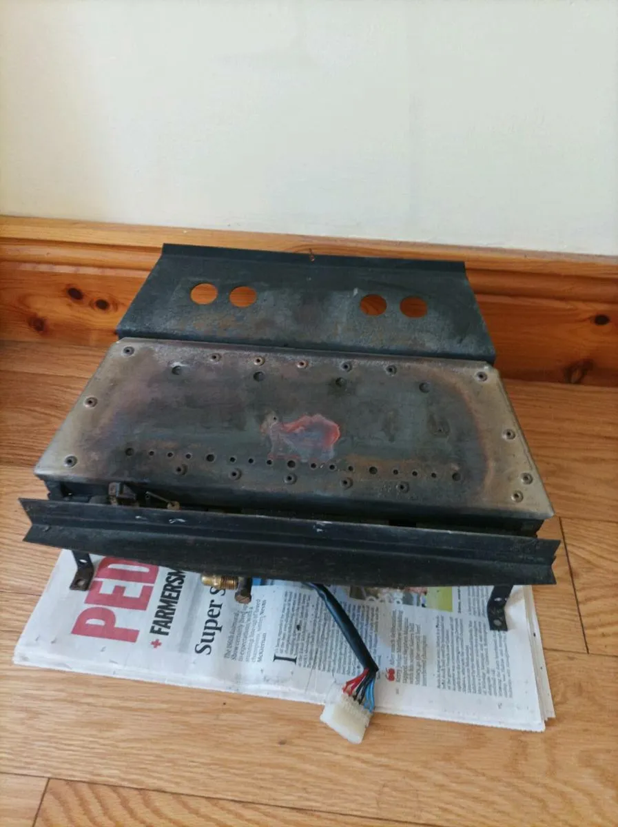 Gas fire. - Image 1