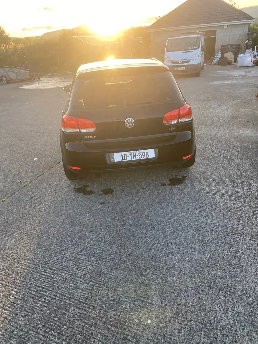VW Golf 2010 - Image 4