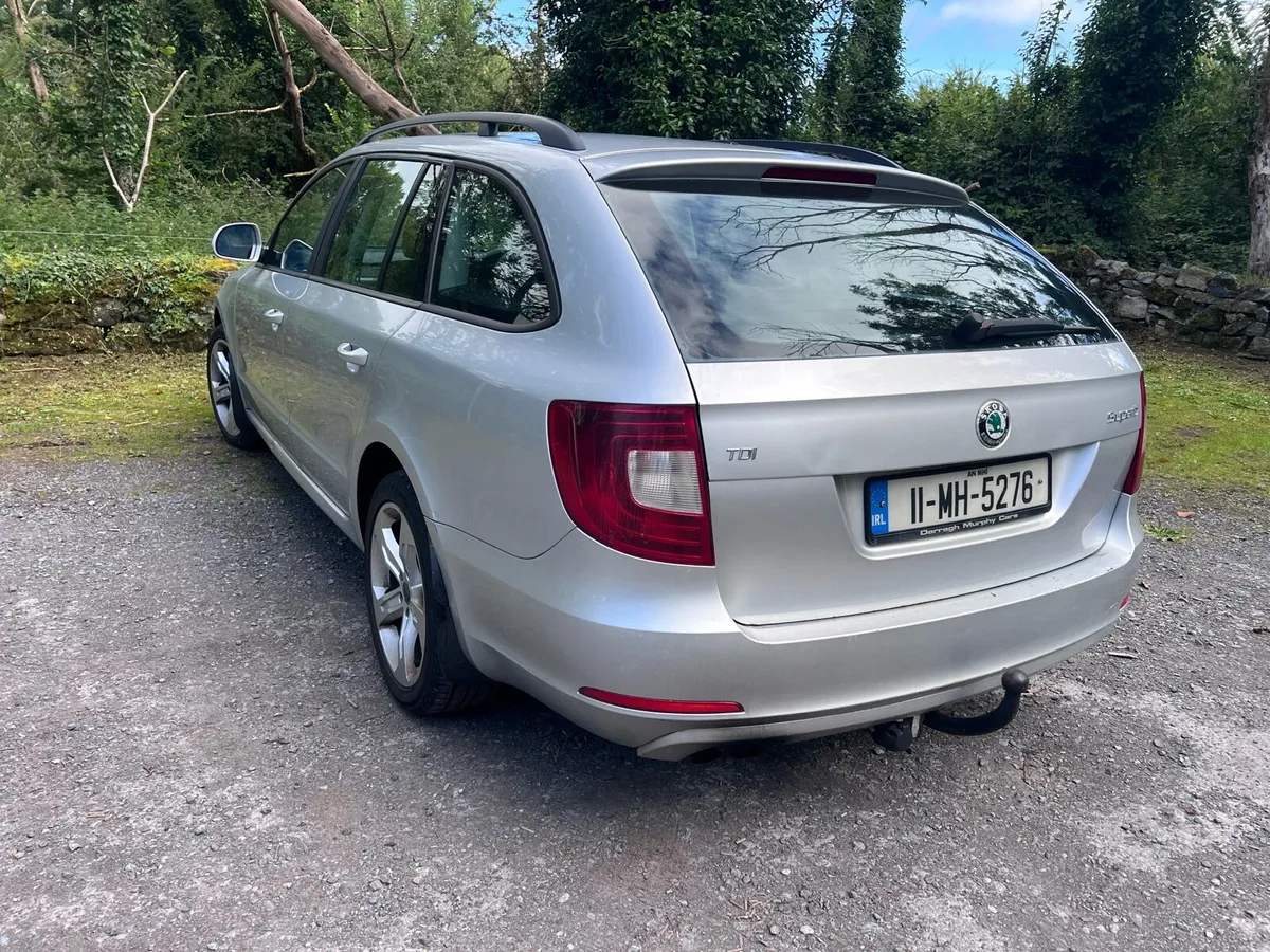 Skoda Superb - Image 4
