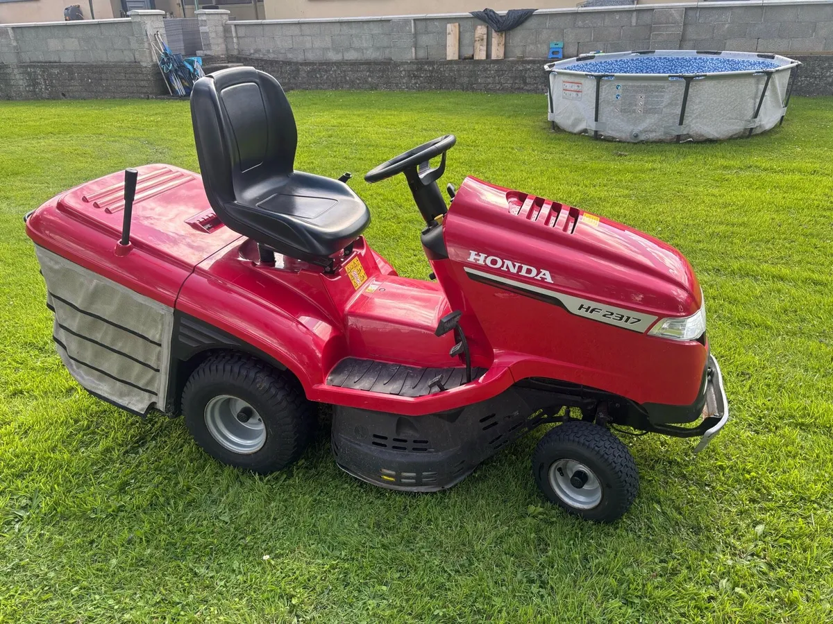 Ride on mower - Image 3