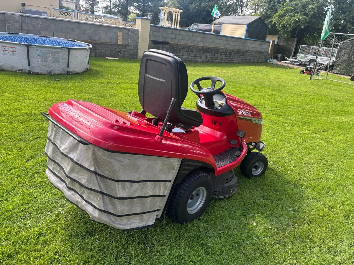 Ride on mower - Image 4