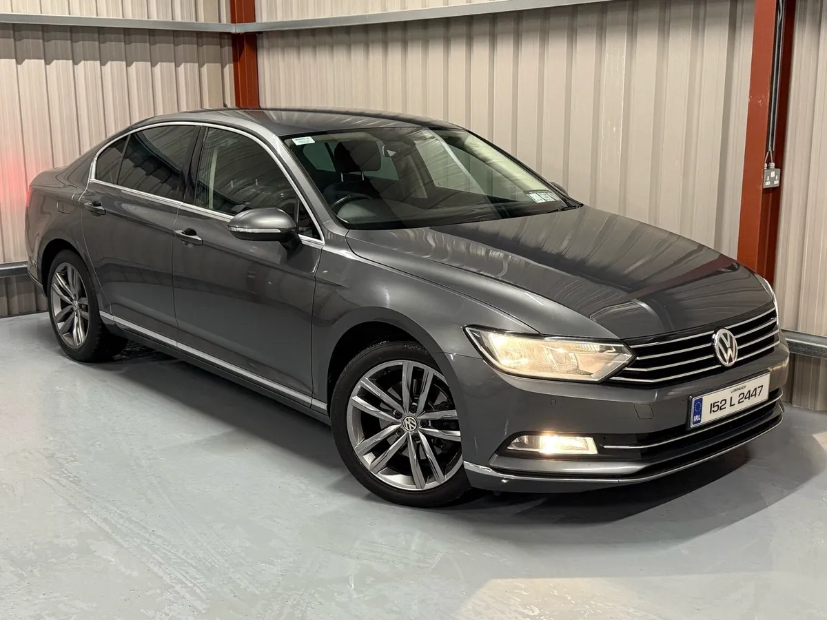2015 Volkswagen Passat Highline GT - Image 1