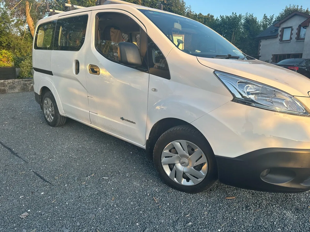 2017 Nissan ENV200 passanger van just 30k km - Image 3