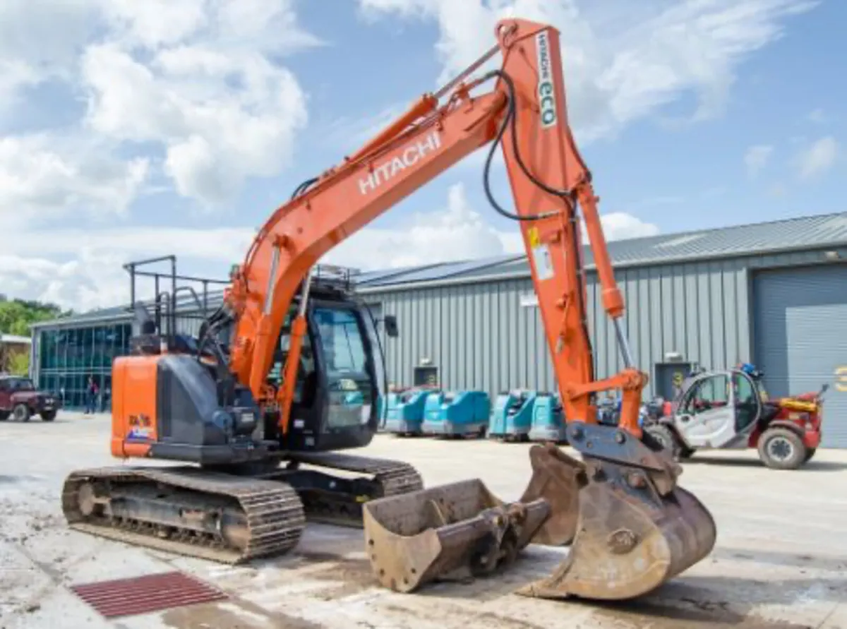 2019 Hitachi  ZX135US-6 *950Hrs* - MULLANS - Image 3