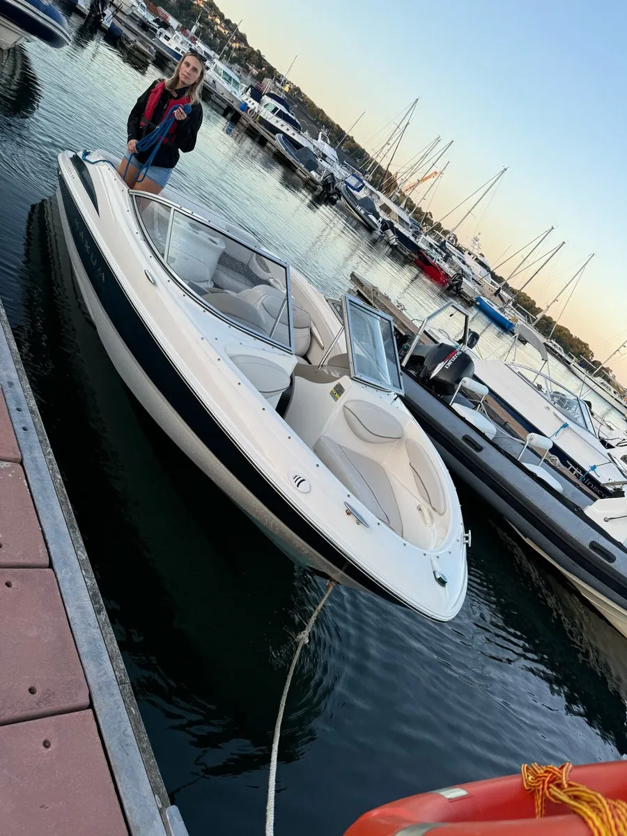Speed Boat  Maxum 1800sr - Image 1