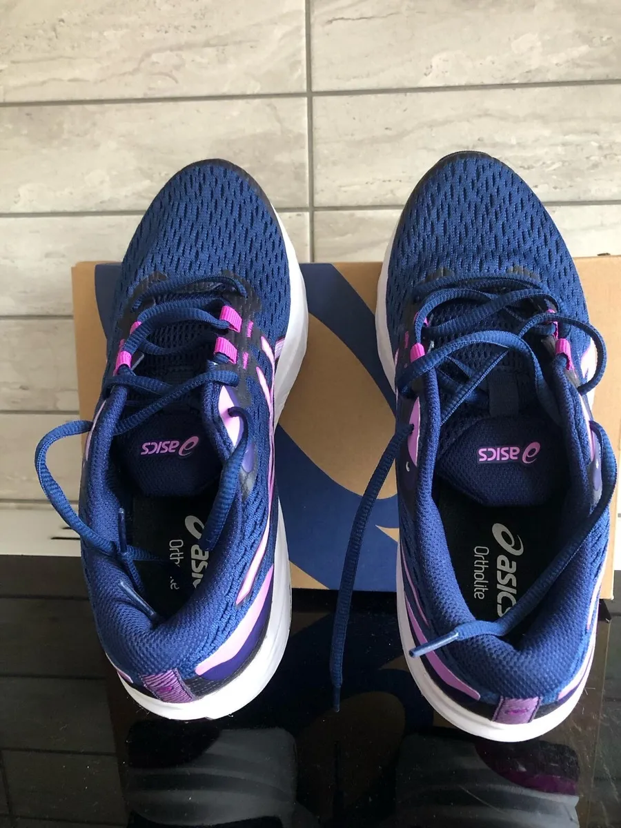 Ladies trainers - Image 1