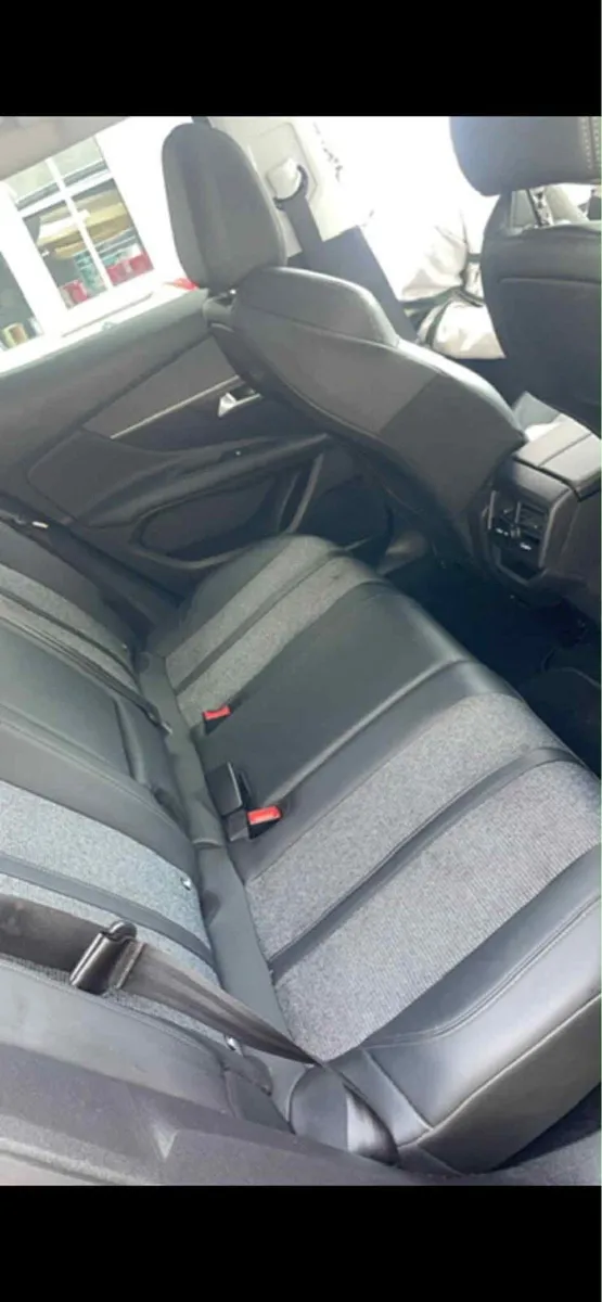 2020 Peugeot - Image 4