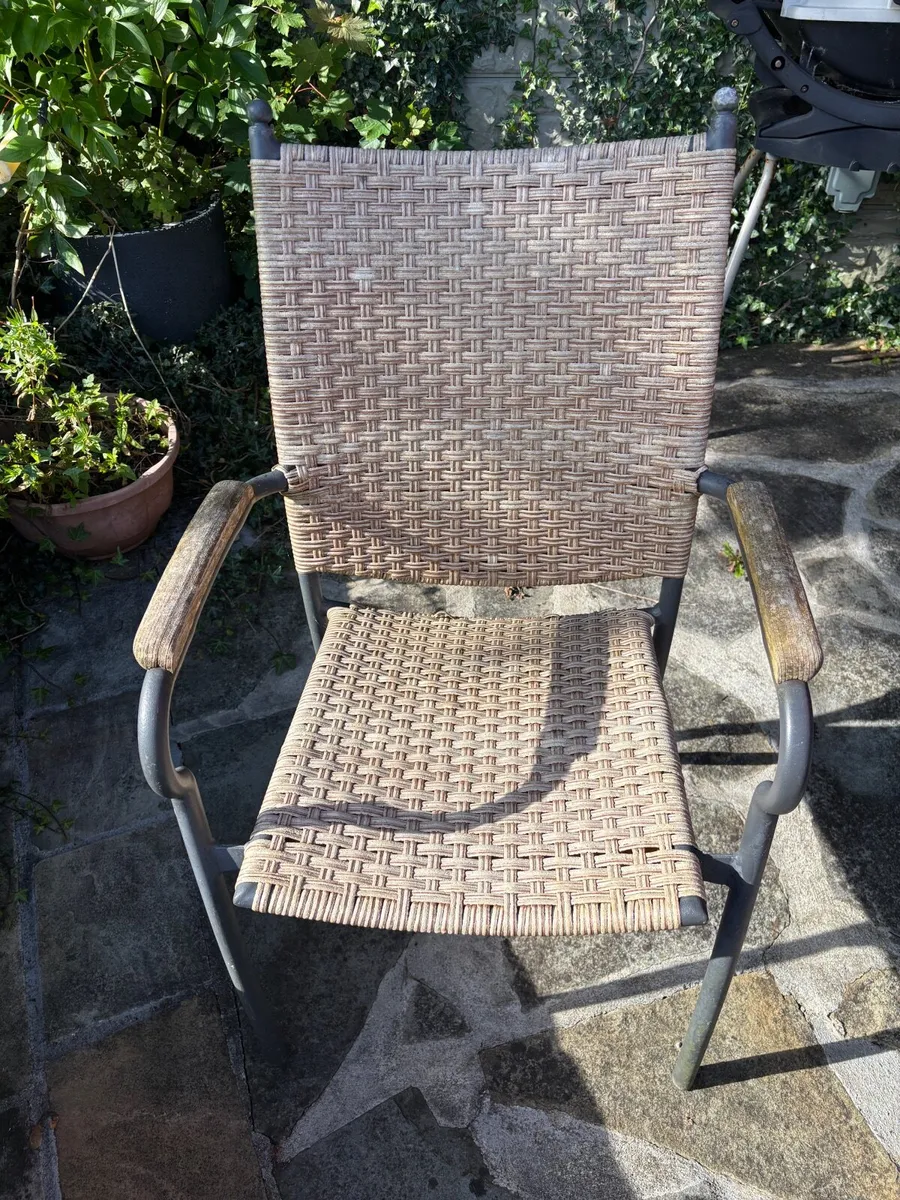 Garden table & chairs - Image 2
