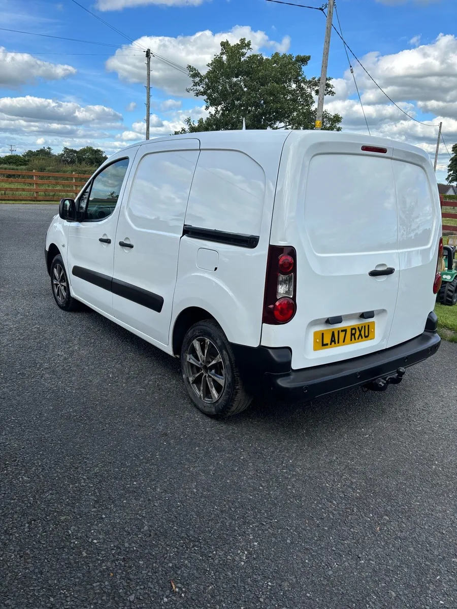 2017 Citroen berlingo 200vrt - Image 4
