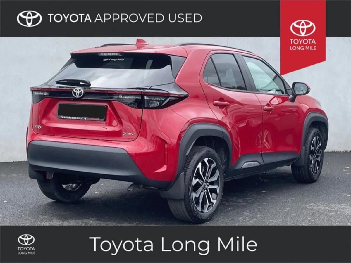 Toyota Yaris Cross 1.5 Hybrid Luna Sport 5dr - Image 2