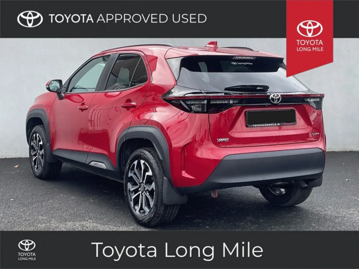 Toyota Yaris Cross 1.5 Hybrid Luna Sport 5dr - Image 3