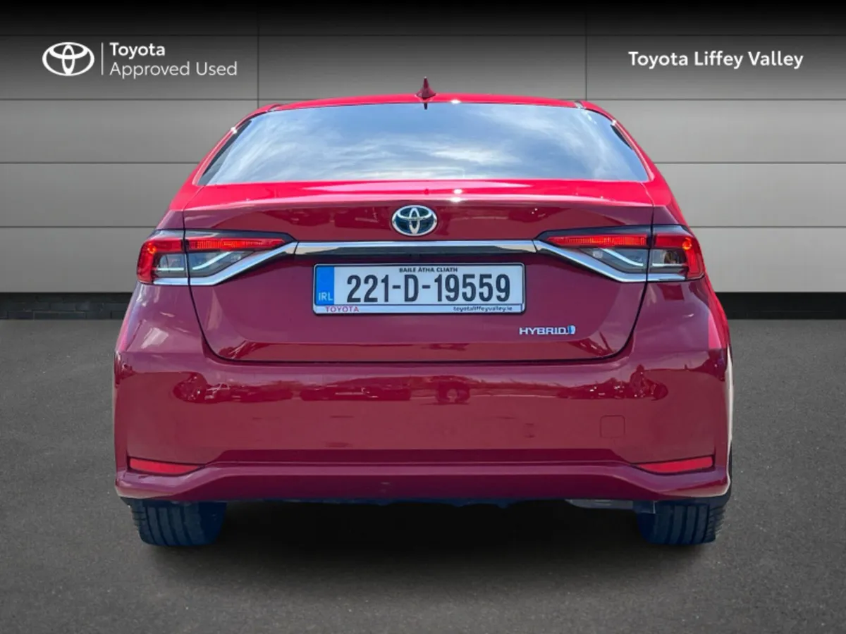 Toyota Corolla Luna Sport - Image 4