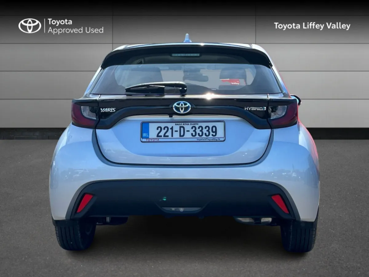 Toyota Yaris HYBRID LUNA 4DR AUTO - Image 4