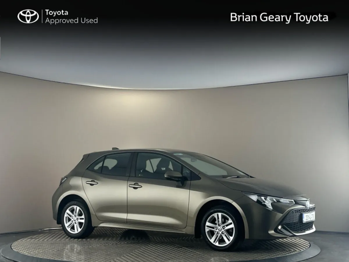 Toyota Corolla HYBRID LUNA H/B - Image 1