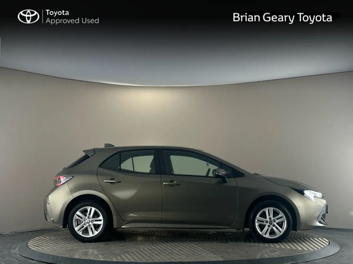 Toyota Corolla HYBRID LUNA H/B - Image 3