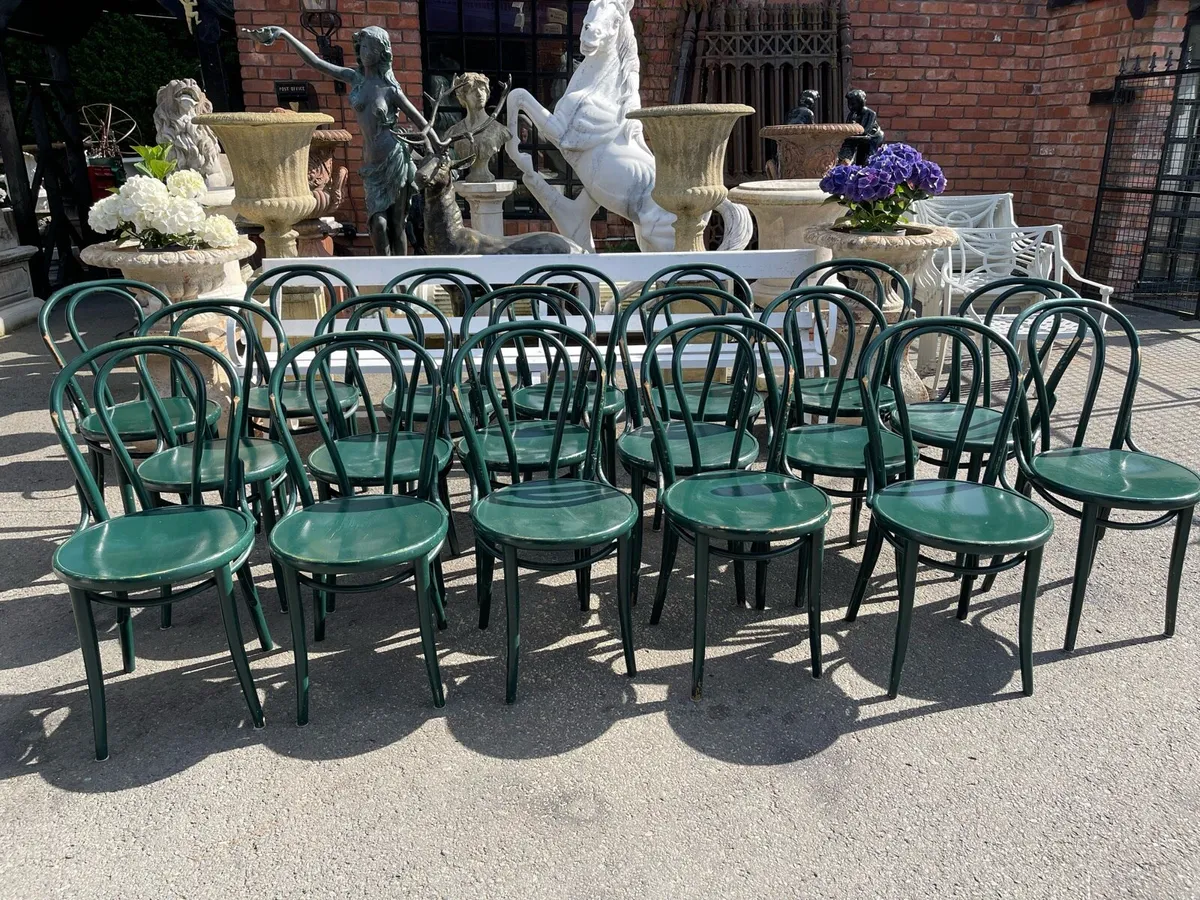 18 bentwood cafe/bar/pub chairs - Image 1