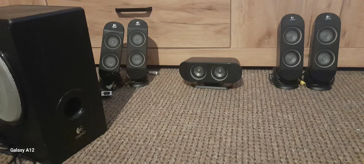 Speakers - Image 1