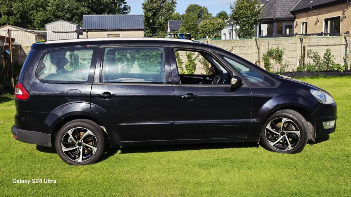 Ford Galaxy - Image 2