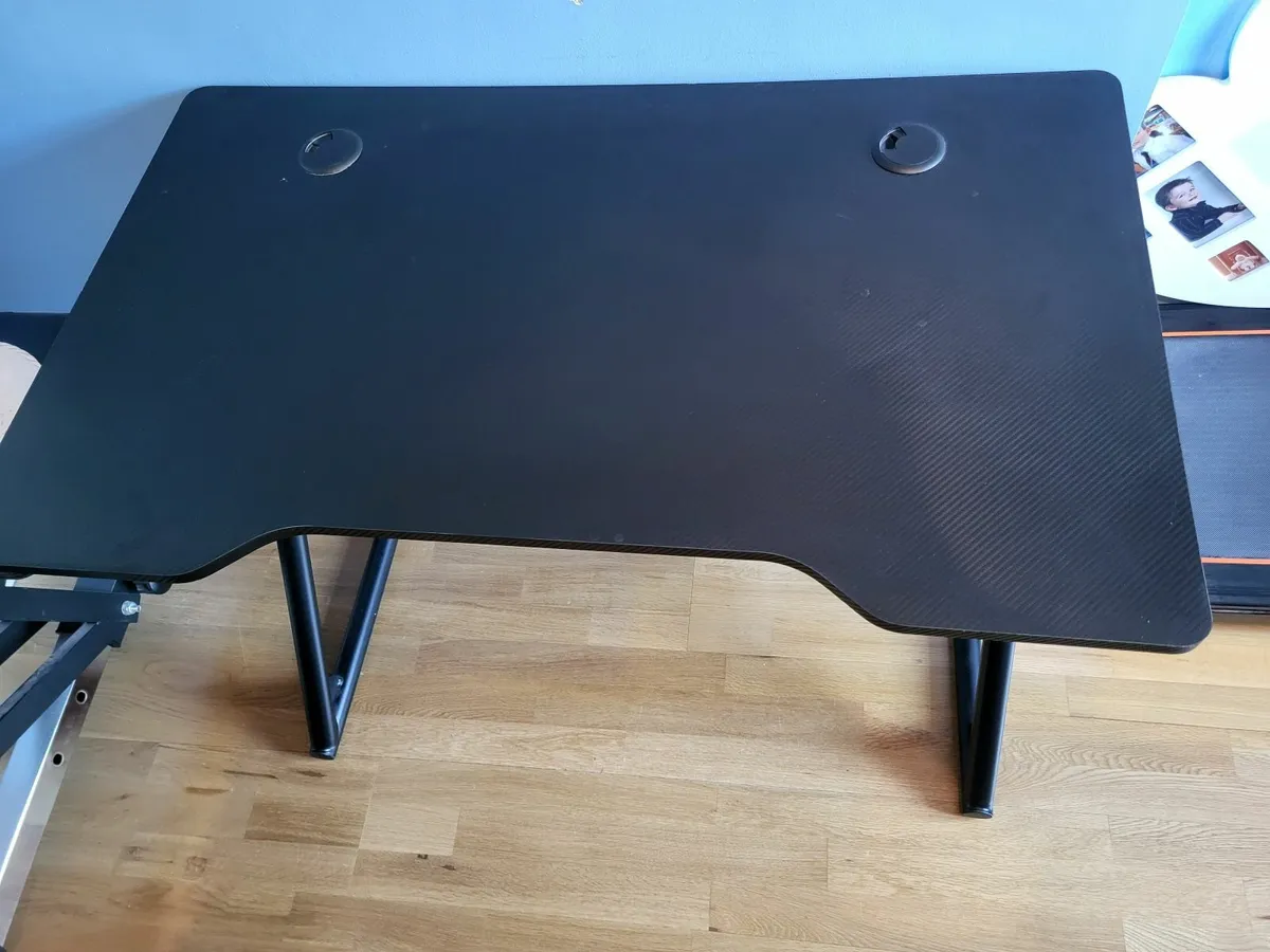 Gaming Table - Image 2