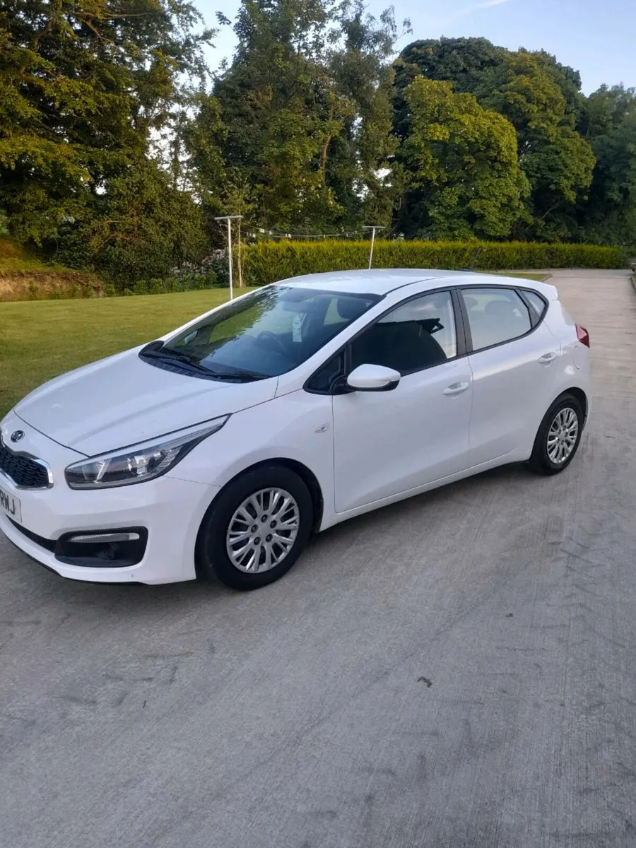 Kia ceed 1.6crdi 2016 - Image 2