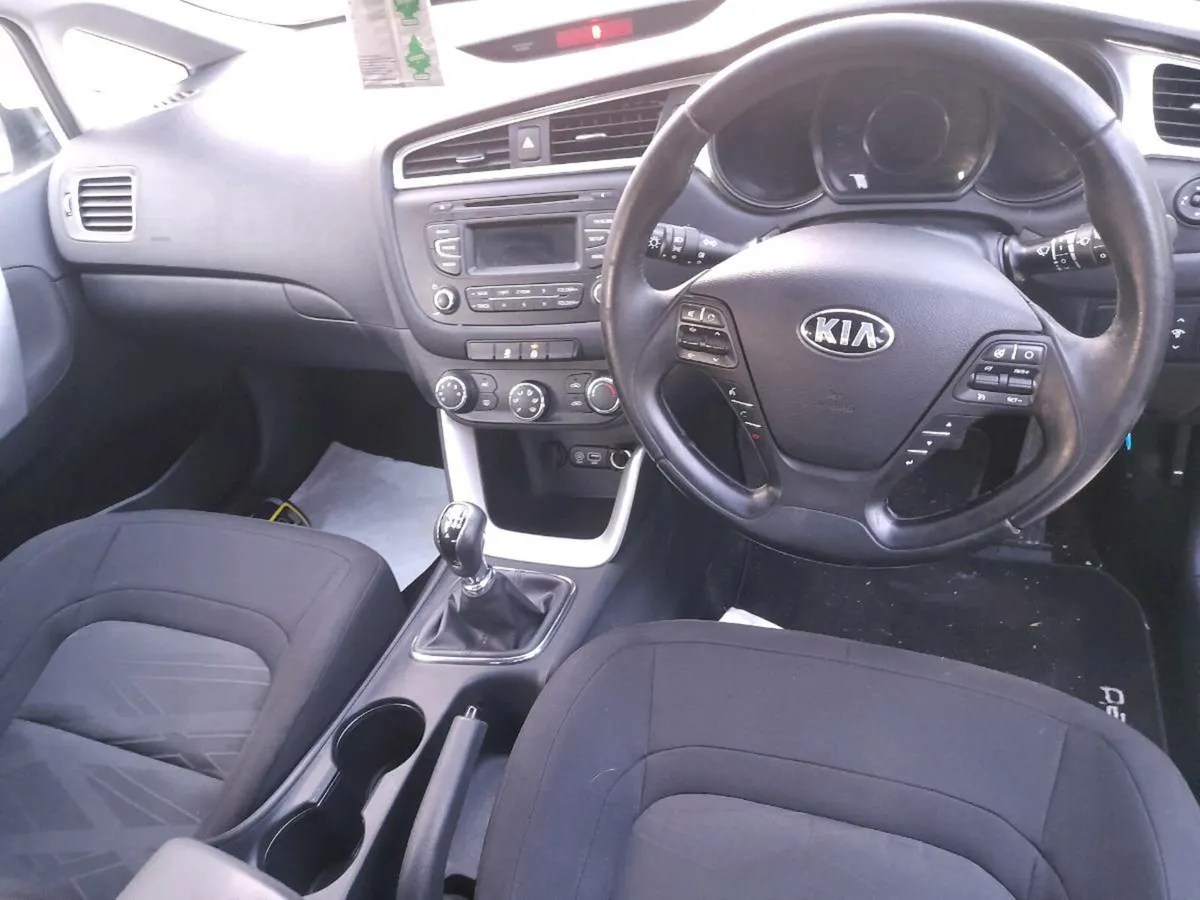 Kia ceed 1.6crdi 2016 - Image 4