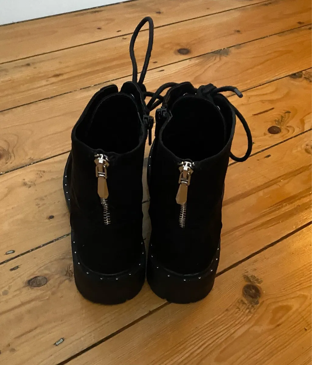Ladies Schuh Black Suede Ankle Boots, Size 40 / 7 - Image 4