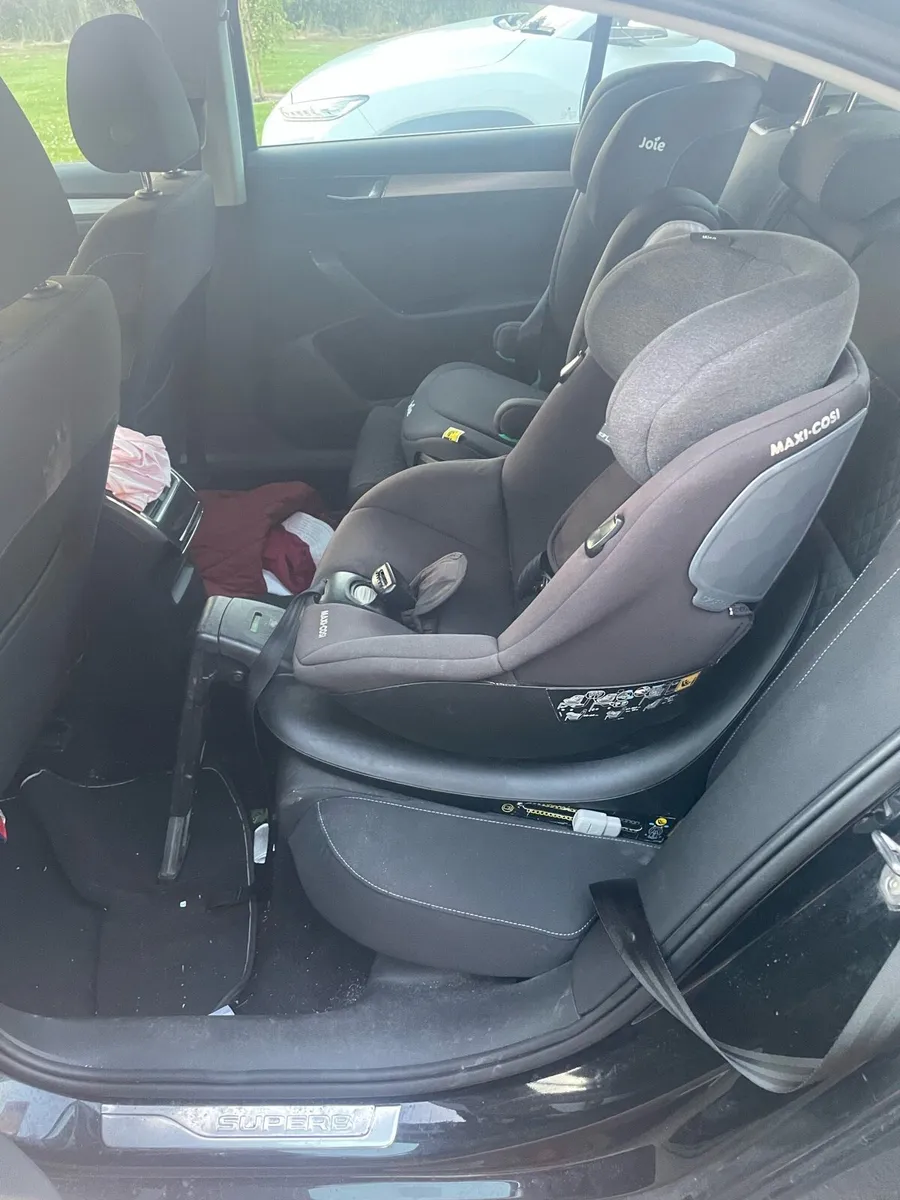 Baby seat - Image 1
