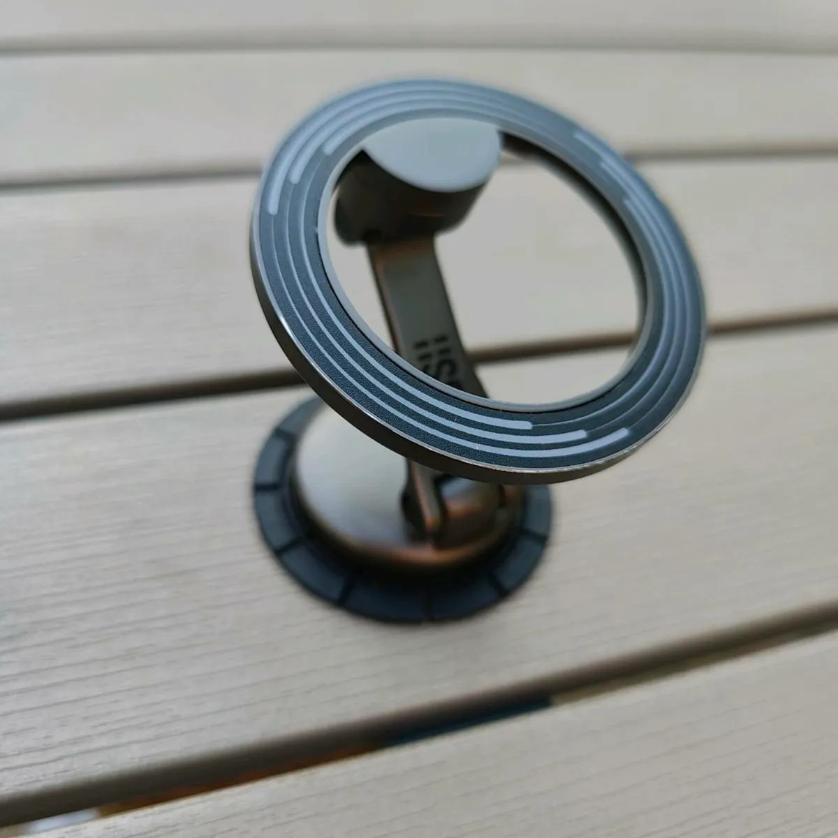 YOSH Mag-Safe Car Mount Phone Holder - Image 3