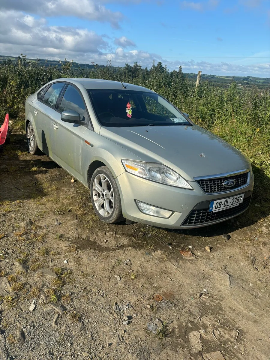 2 cars for sale repair/parts/scrap - Image 1