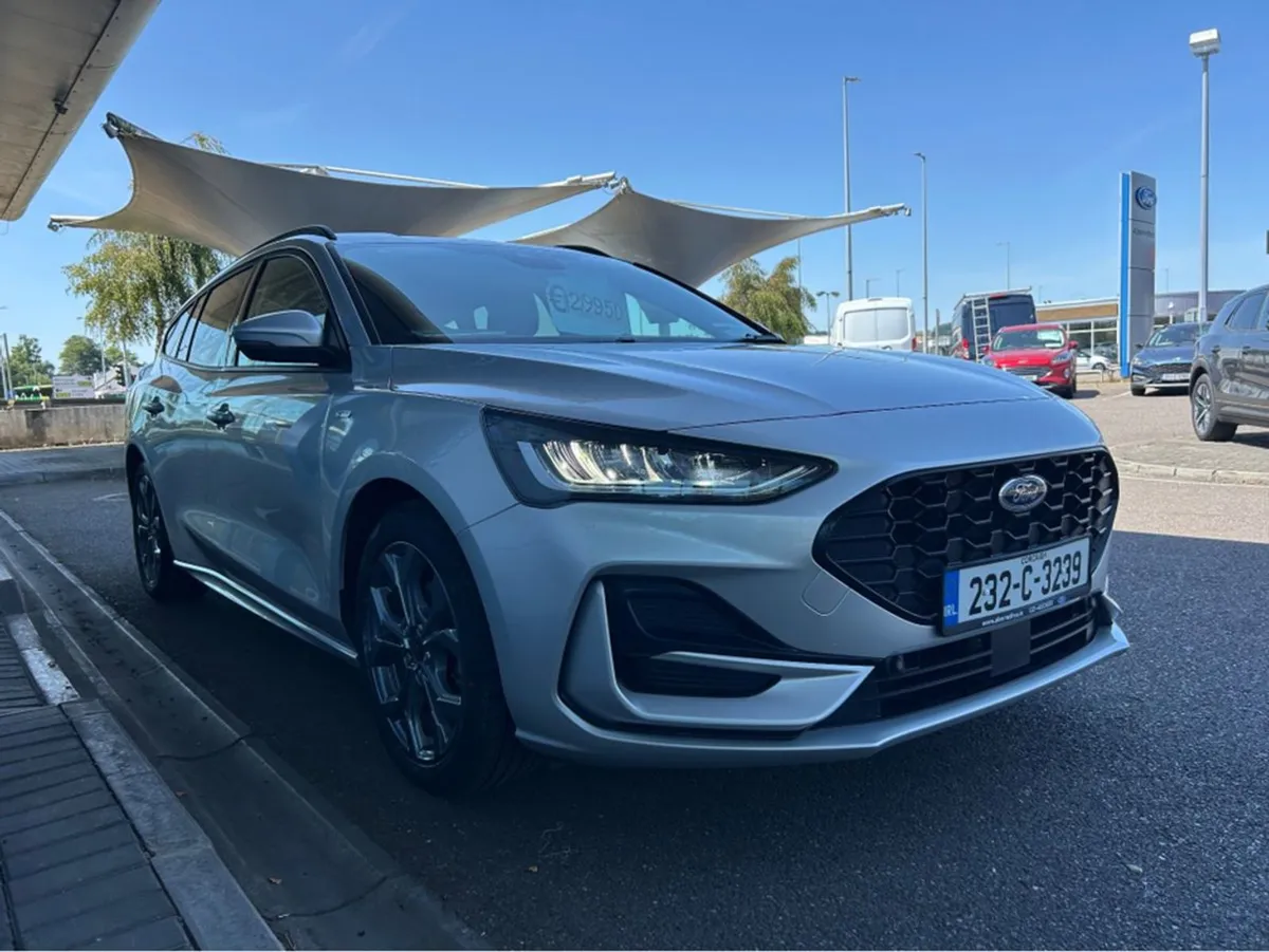 Ford Focus St-line 5W 1.0t 125 M6 F - Image 2