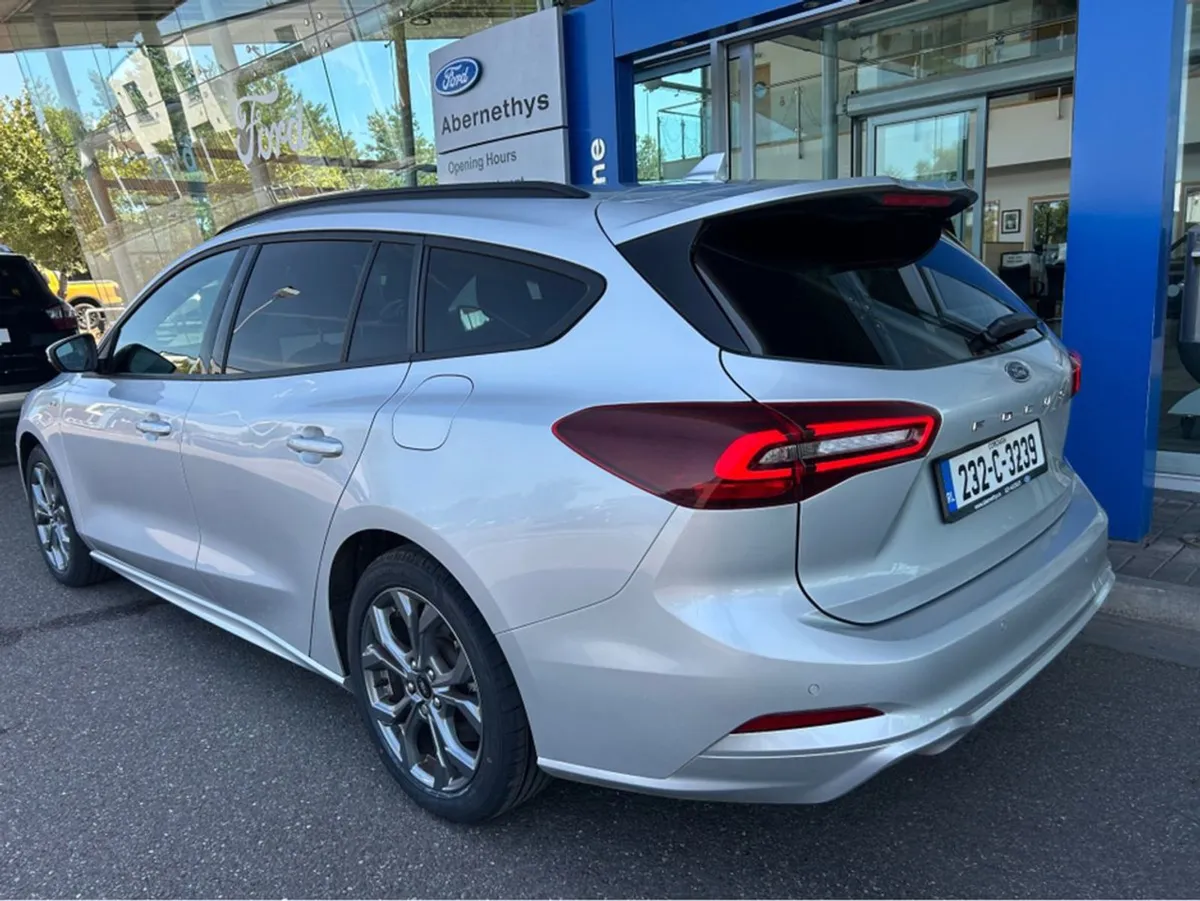 Ford Focus St-line 5W 1.0t 125 M6 F - Image 4
