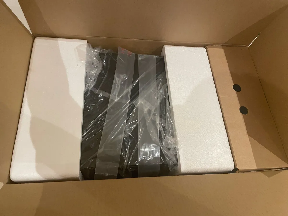 Logitech Z5500 PC Multimedia Speaker System - Image 2