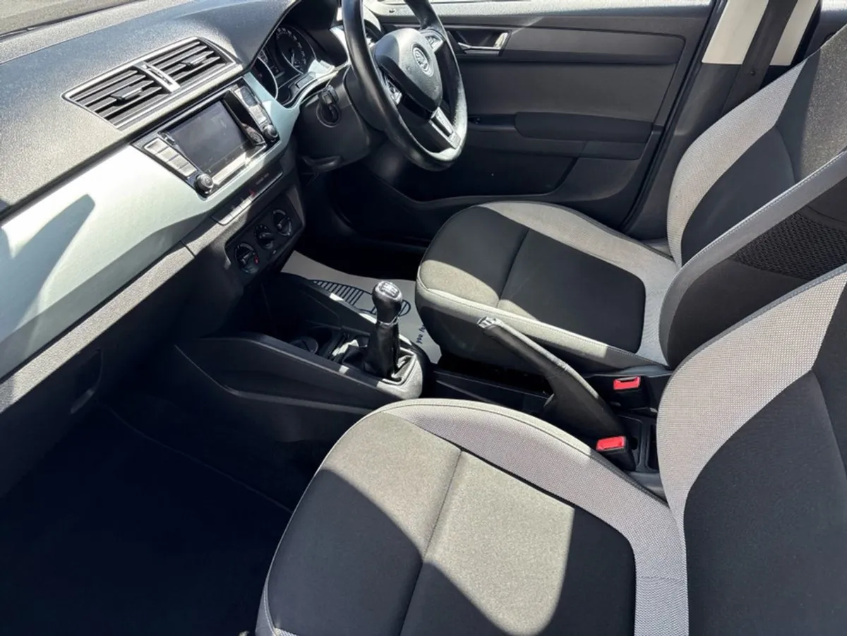 Skoda Fabia Ambition 1.0 MPI 60hp 4DR - Image 3