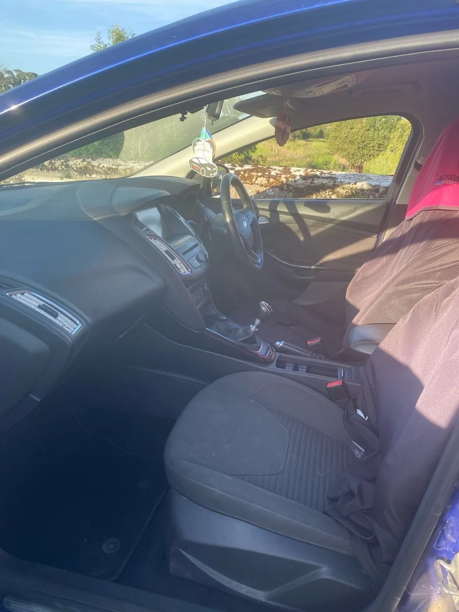 Car - Image 3