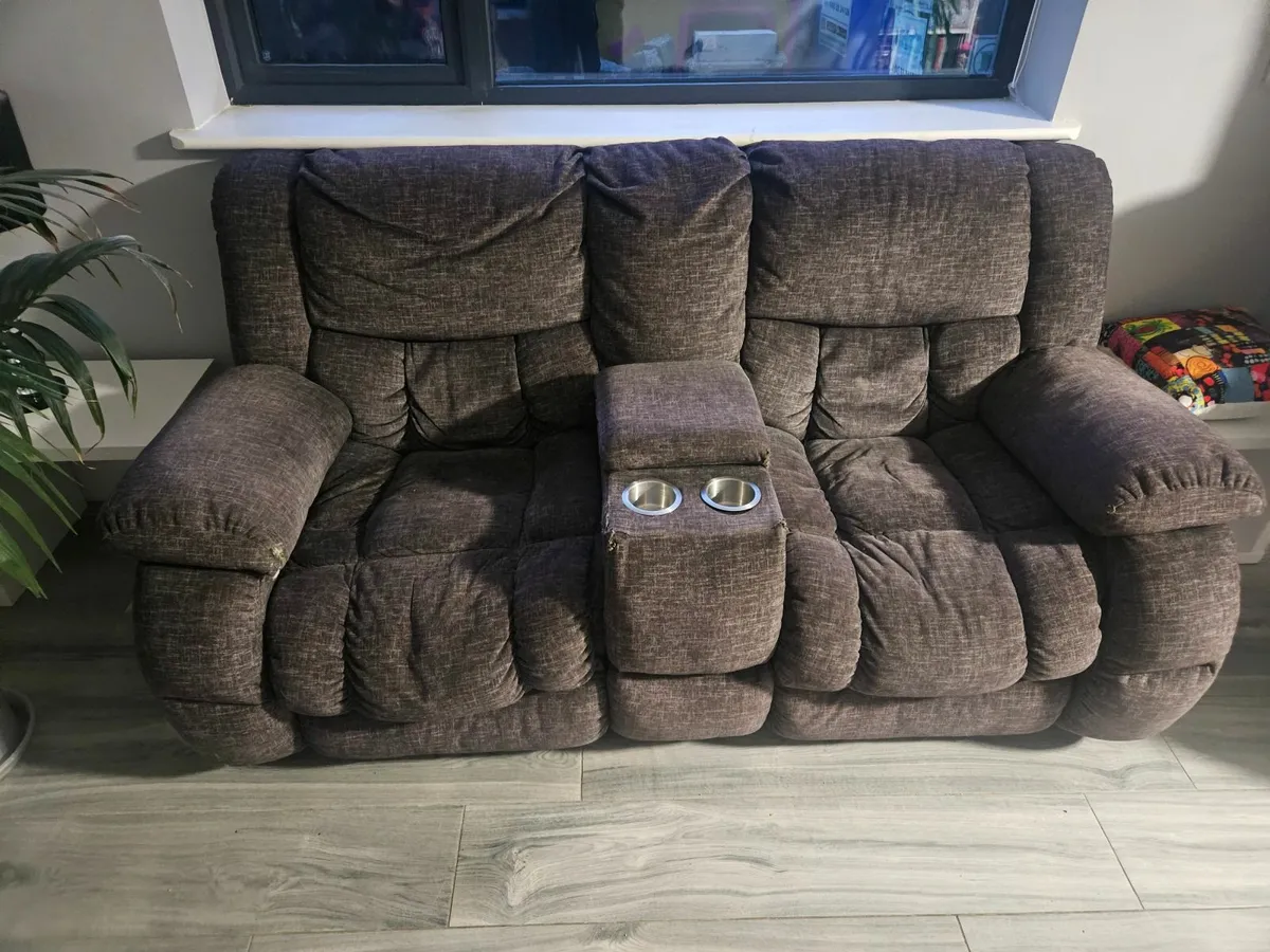 2 seater reclining couch - Image 3