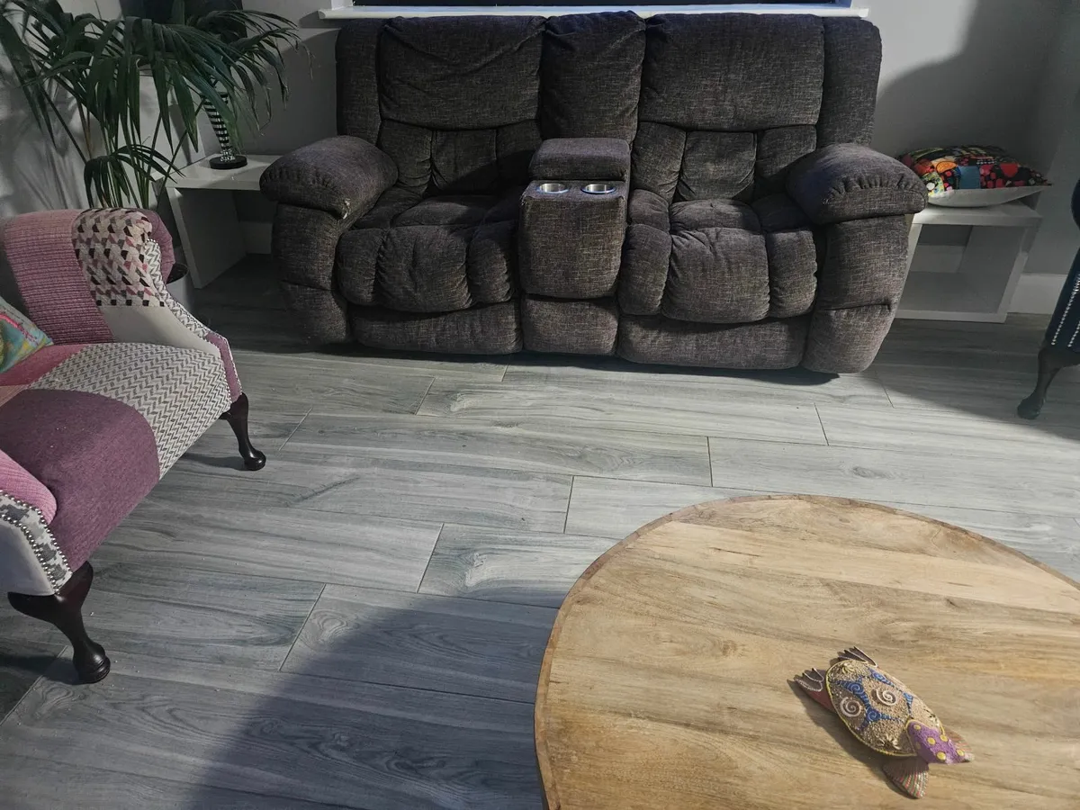 2 seater reclining couch - Image 4